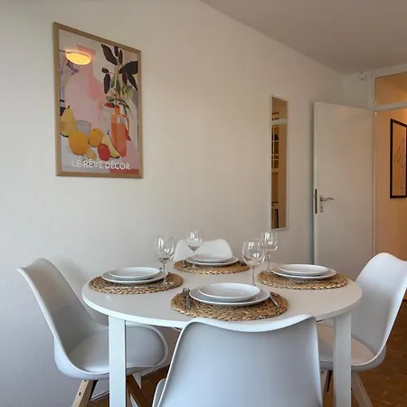 Stilvolles Fuer Bis Zu 4 Gaeste - Kueche & Balkon 아파트