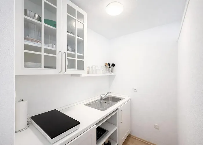 Stilvolles Fuer Bis Zu 4 Gaeste - Kueche & Balkon Daire Münih
